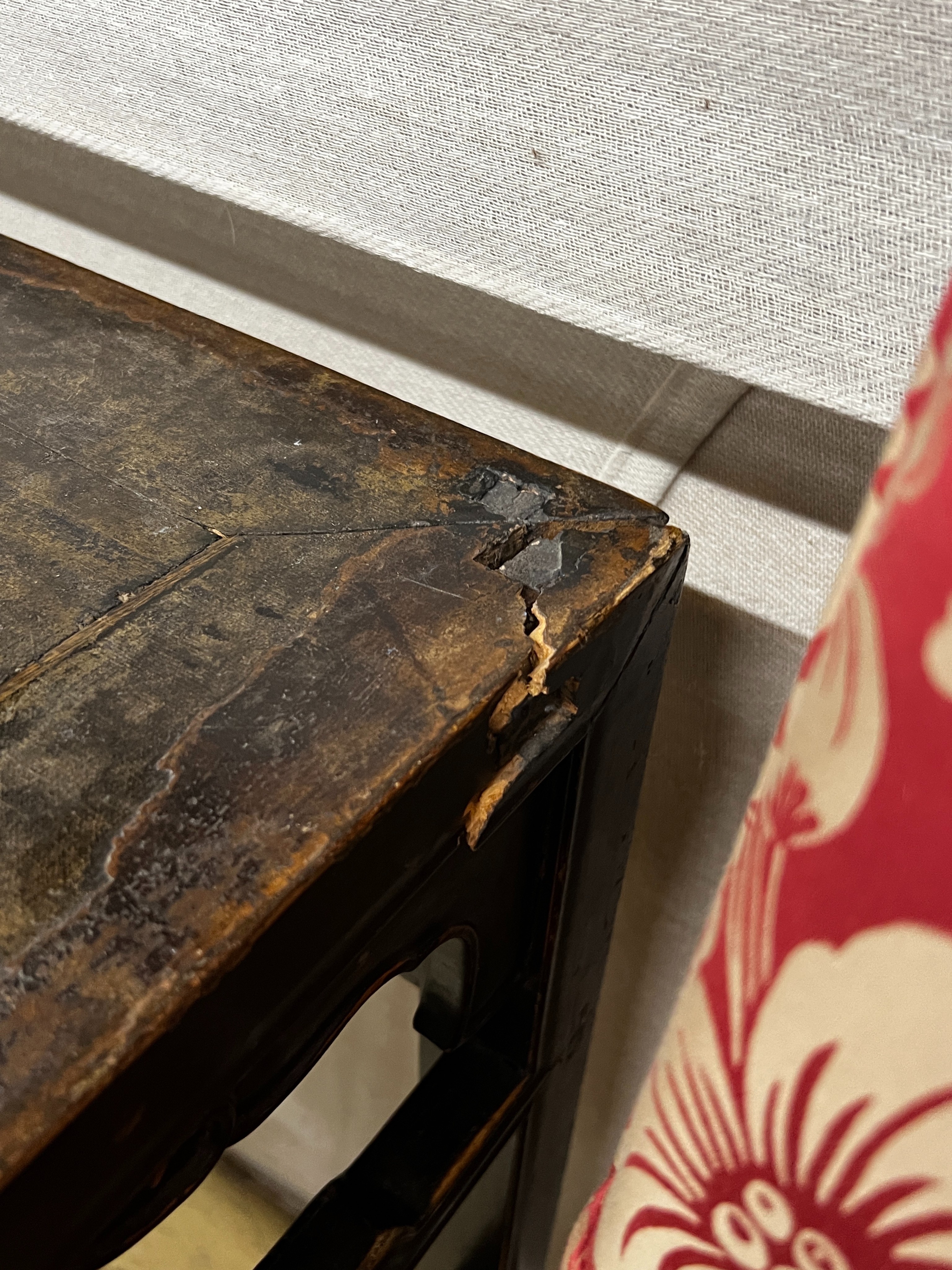 A Chinese rectangular lacquer side or altar table, length 94cm, width 62cm, height 86cm